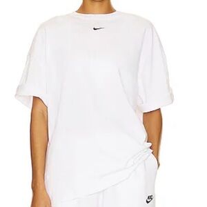 Nike White Oversized Tshirt Small